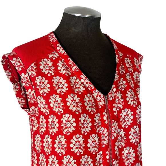 Pleione – Zip Front Sleeveless Print Top – Small - Picture 4 of 10